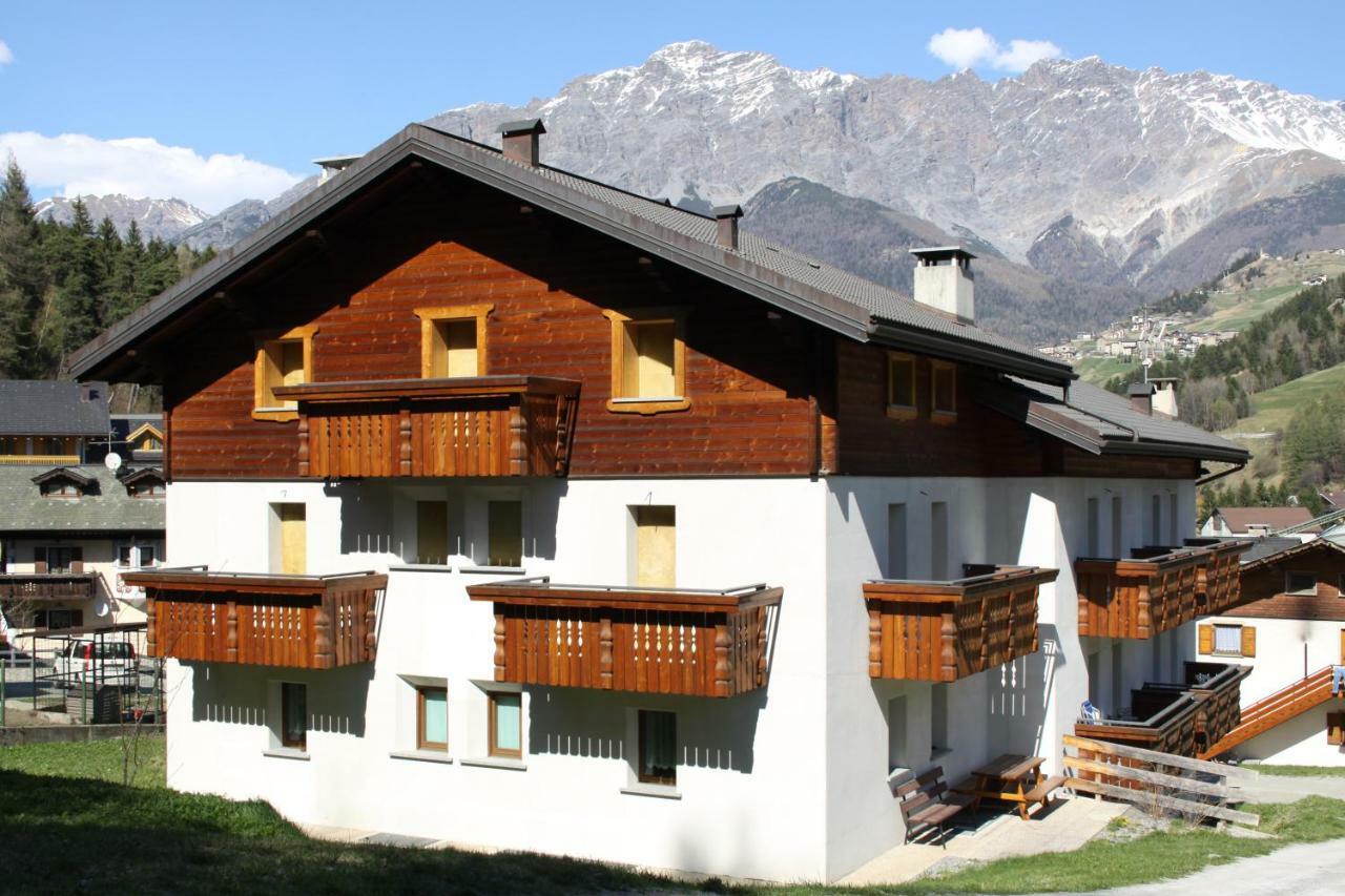Chalet Del Bosco Valdisotto Exterior photo
